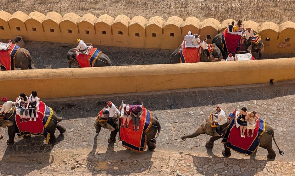 Rajasthan Tour with Chittorgarh, Udaipur & Mount Abu – 4 Nights / 5 Days