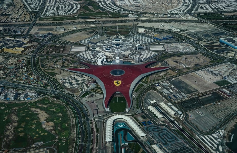 Dynamic Dubai Tour Package with IMG Worlds of Adventure 5 Nights and 6 Days